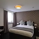 Amsterdam Hotel 3*