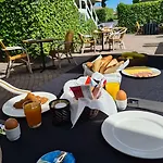 Amsterdam Hotel
