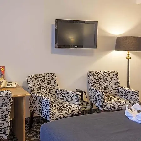 Amsterdam Hotel 3*