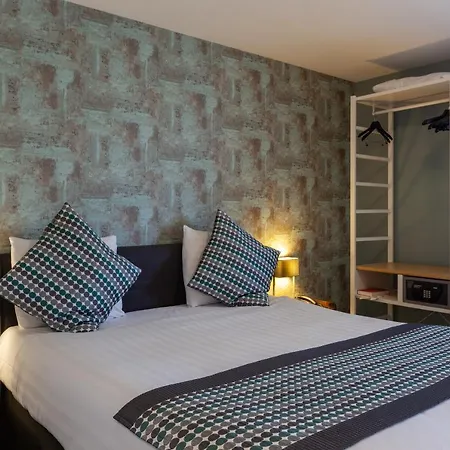 Amsterdam 3*