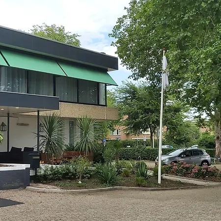 Amsterdam Hotel 3*